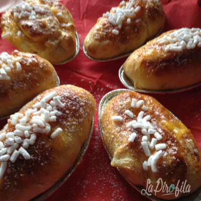 Brioches Con Marmellata