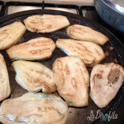 Melanzane Grigliate Al Basilico  E Mozzarella