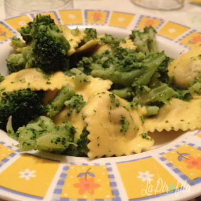 Ravioli Con Broccoletti E Peperoncino