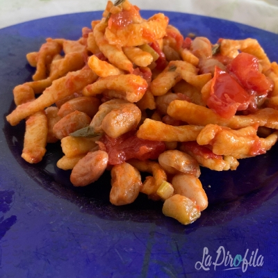 Pasta Fresca Con Sugo Di Fagioli